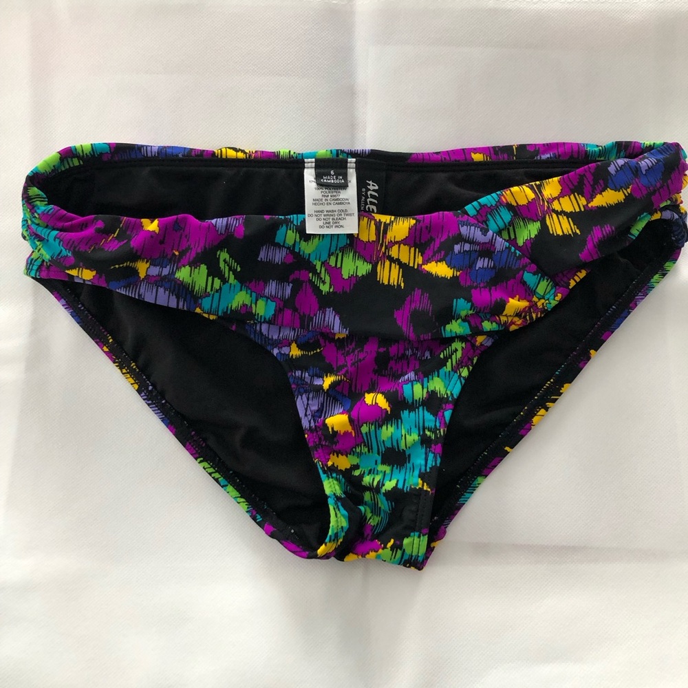 Bikini Bottom Size 6 NWOT